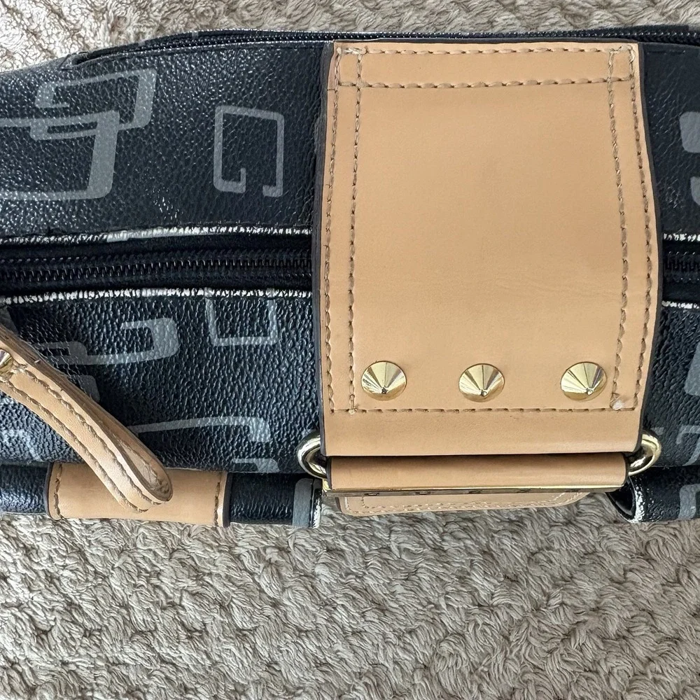Guess Monogram Y2K 2000's Vintage Shoulder Handbag Purse Black Synthetic Leather